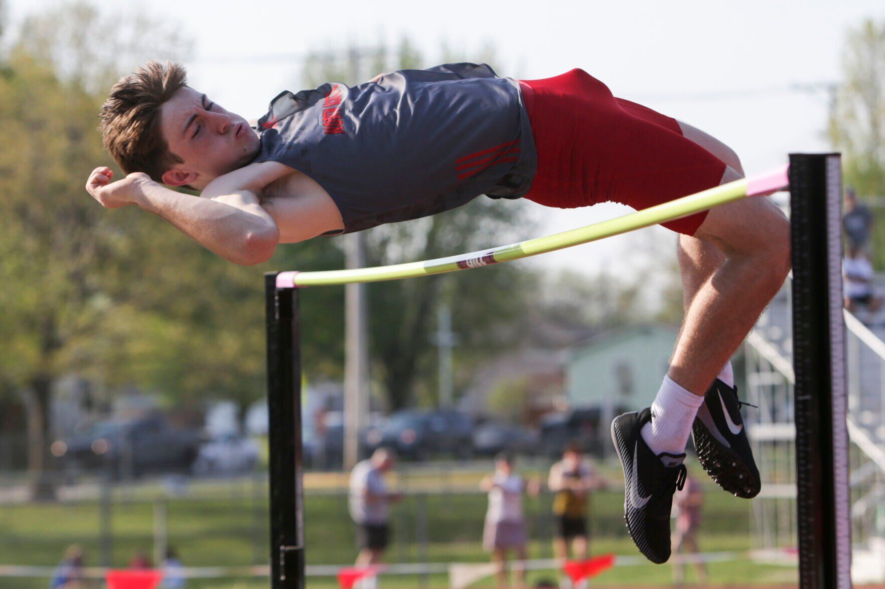 051222-qc-spt-district track-125.jpg